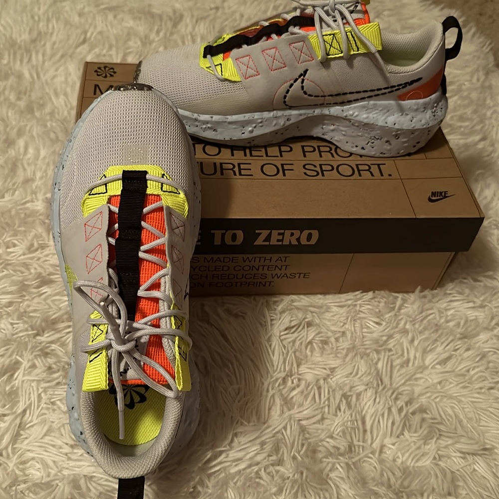 Women’s Nike crater impact size 8